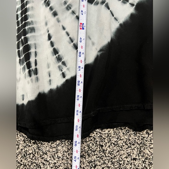 Japna Black and White Casual Maxi Dress with 3/4 Dolman Sleeves - Picture 4 of 5